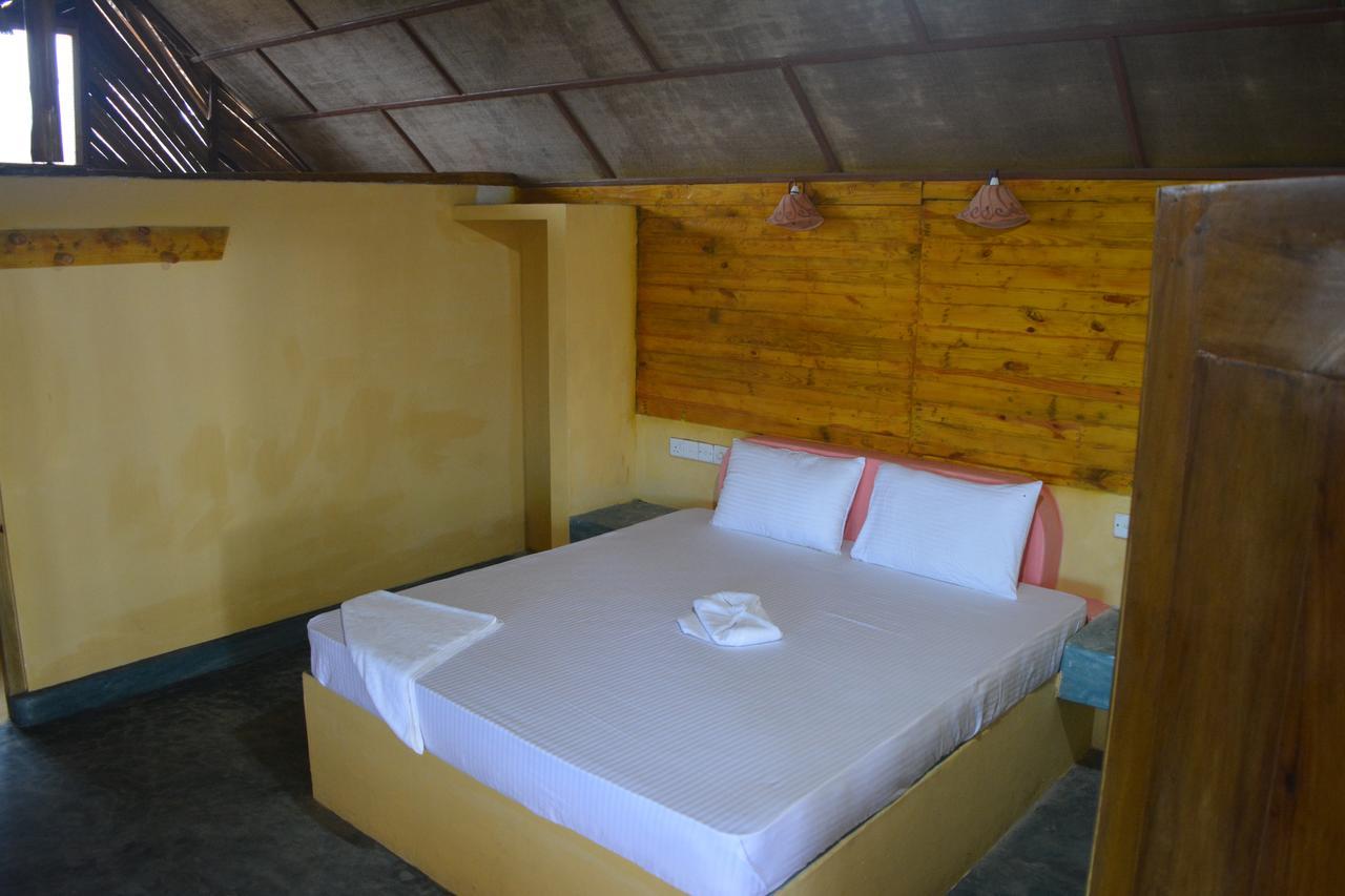 Seahorse Beach Resort Kalpitiya Exterior photo